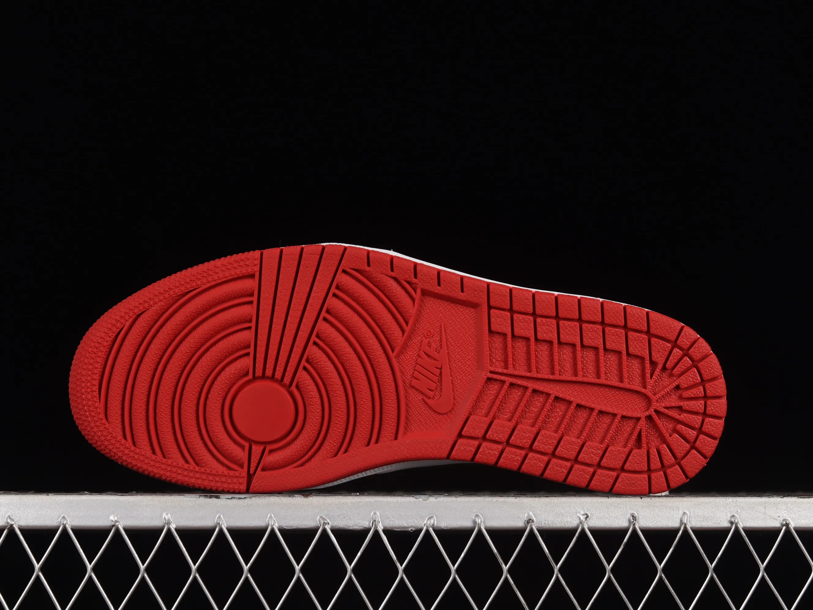 All categories Air Jordan Jordan series basketball shoes Air Jordan 1 Low pure original version Air Jordan 1 Low OG "Chicago" AJ1 Joe 1 Chicago full head layer low-top basketball shoes 705329-600